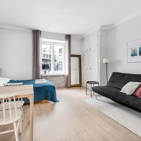 Apartment Wehost Modern Scandinavian In Trendy Kallio Helsinki