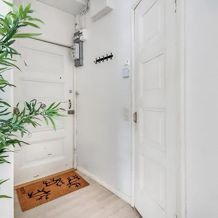 Apartment Wehost Modern Scandinavian In Trendy Kallio *