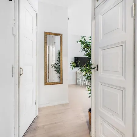 Wehost Modern Scandinavian In Trendy Kallio * Helsinki
