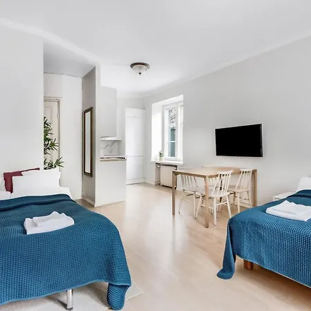 Wehost Modern Scandinavian In Trendy Kallio Apartment *